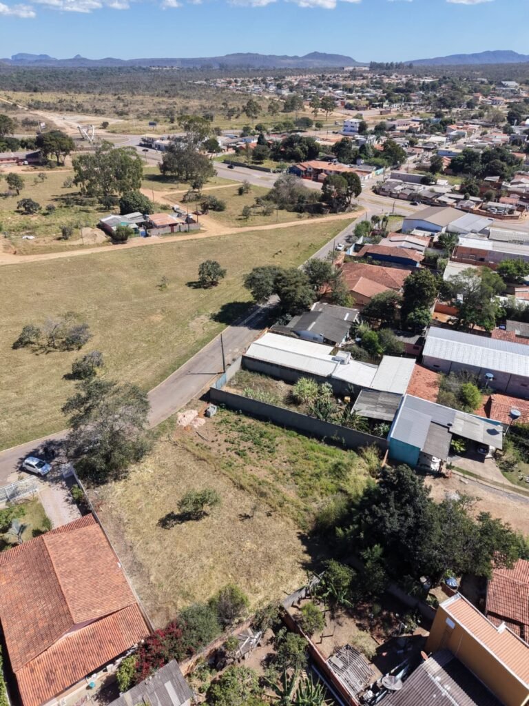 Lote a venda na entrada do setor Novo Horizonte em Alto Paraíso de Goiás