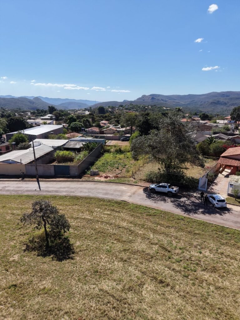 Lote a venda na entrada do setor Novo Horizonte em Alto Paraíso de Goiás
