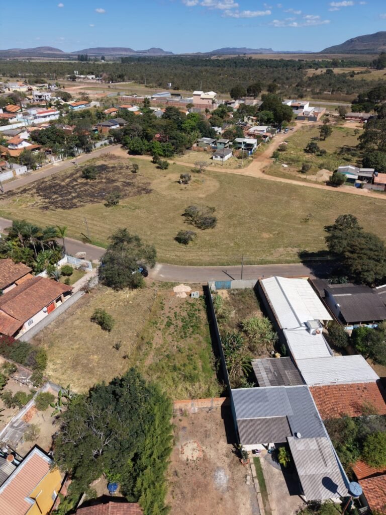Lote a venda na entrada do setor Novo Horizonte em Alto Paraíso de Goiás