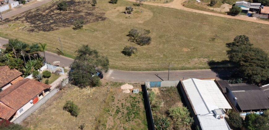 Lote a venda na entrada do setor Novo Horizonte em Alto Paraíso de Goiás