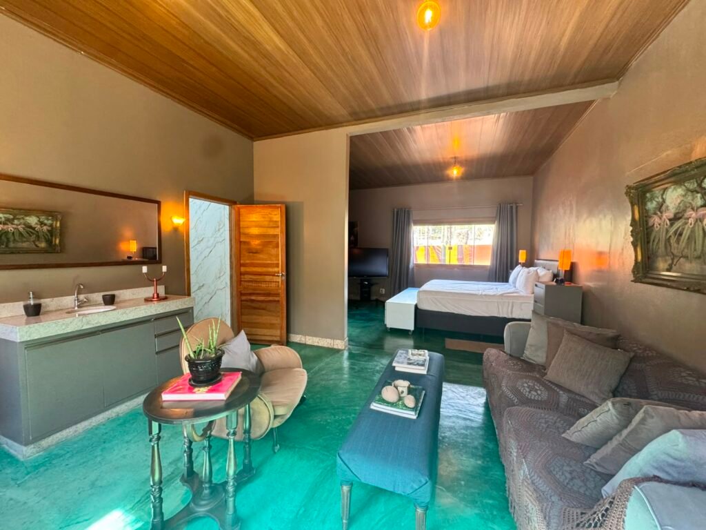 🌿 VENDE-SE | EXCLUSIVIDADE NO CENTRO DE ALTO PARAÍSO DE GOIÁS