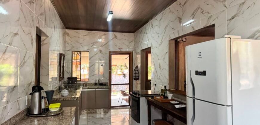 🌿 VENDE-SE | EXCLUSIVIDADE NO CENTRO DE ALTO PARAÍSO DE GOIÁS