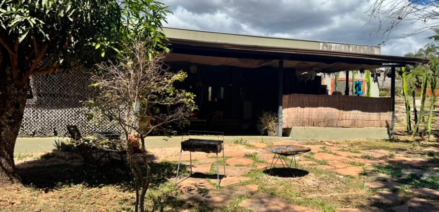 🌿 VENDE-SE | EXCLUSIVIDADE NO CENTRO DE ALTO PARAÍSO DE GOIÁS