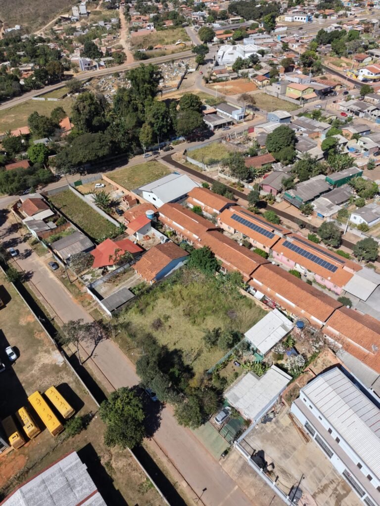 VENDE-SE LOTE 900m2 – Região Central em Alto Paraíso de Goiás