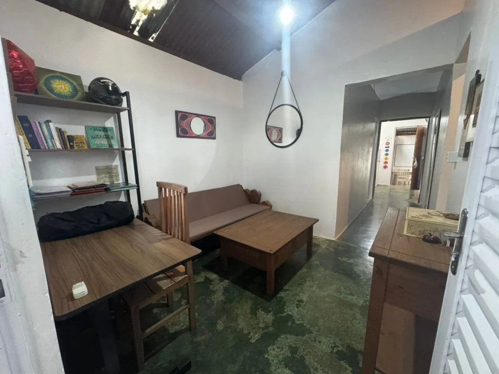 Casa Mobiliada para Aluguel – Monte Sinai