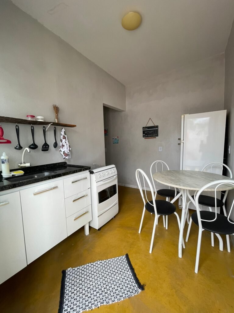🏡 KITNET SEMI MOBILIADA PARA ALUGAR – BAIRRO NOVO HORIZONTE