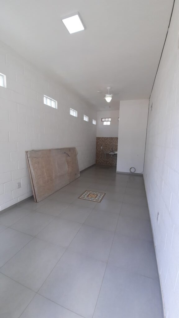 🏢 ALUGA-SE LOJA COMERCIAL NA AVENIDA PRINCIPAL DE ALTO PARAÍSO DE GOIÁS