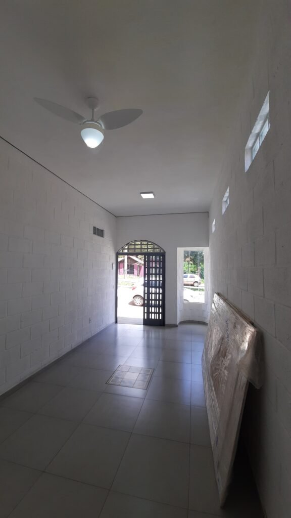 🏢 ALUGA-SE LOJA COMERCIAL NA AVENIDA PRINCIPAL DE ALTO PARAÍSO DE GOIÁS