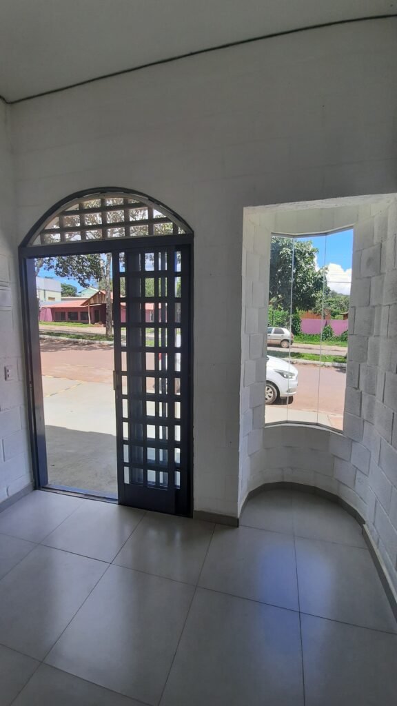 🏢 ALUGA-SE LOJA COMERCIAL – ALTO PARAÍSO DE GOIÁS