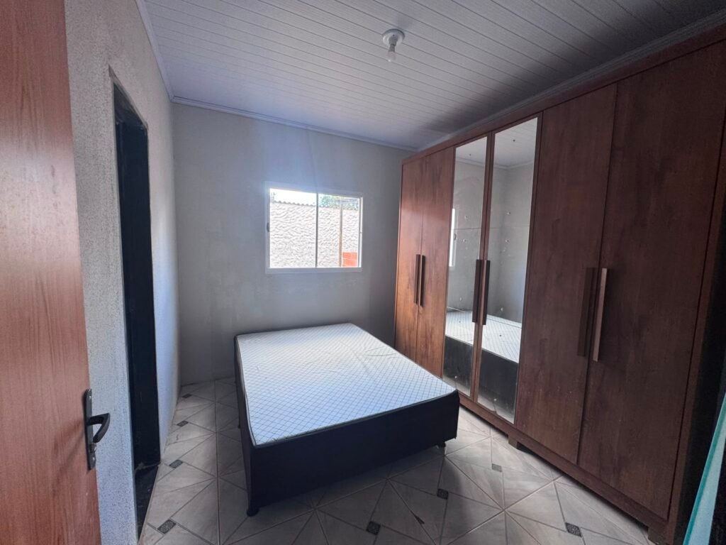 🏡 ALUGA-SE – CASA SEMI MOBILIADA | SETOR PLANALTO