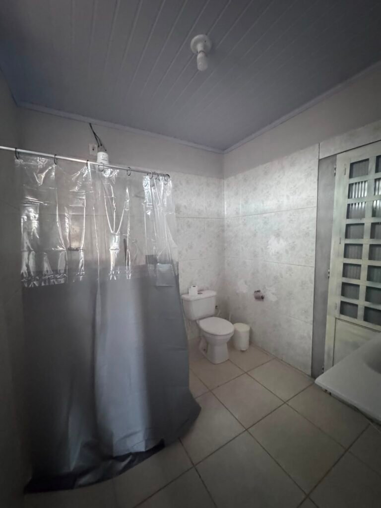 🏡 ALUGA-SE – CASA SEMI MOBILIADA | SETOR PLANALTO