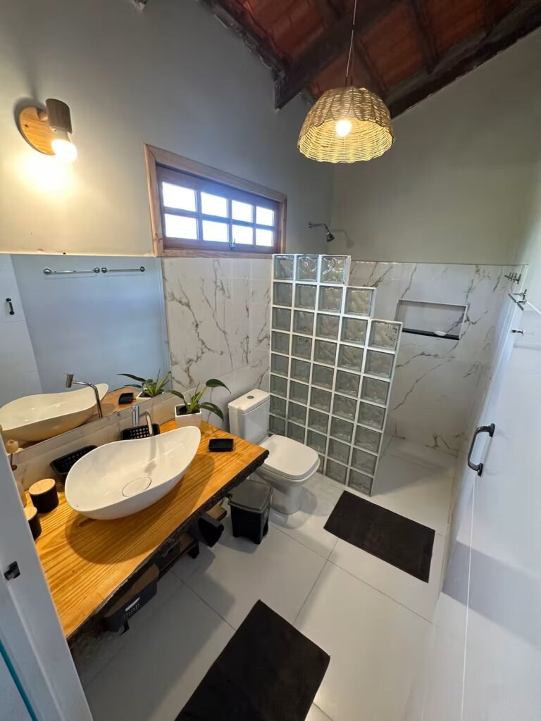 🏡 Chalé pronto e completo à venda!  📍 Região de São Jorge / Alto Paraíso – Chapada dos Veadeiros