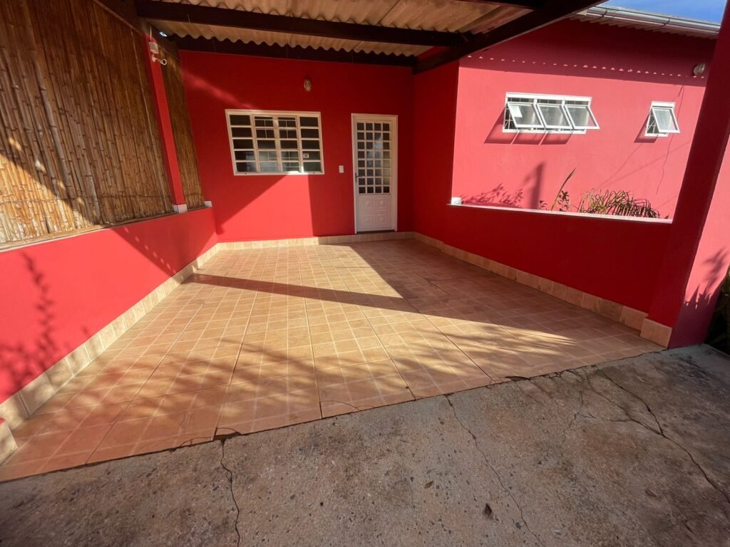 Aluga-se Casa Semi Mobiliada – Bairro Monte Sinai | Alto Paraíso de Goiás