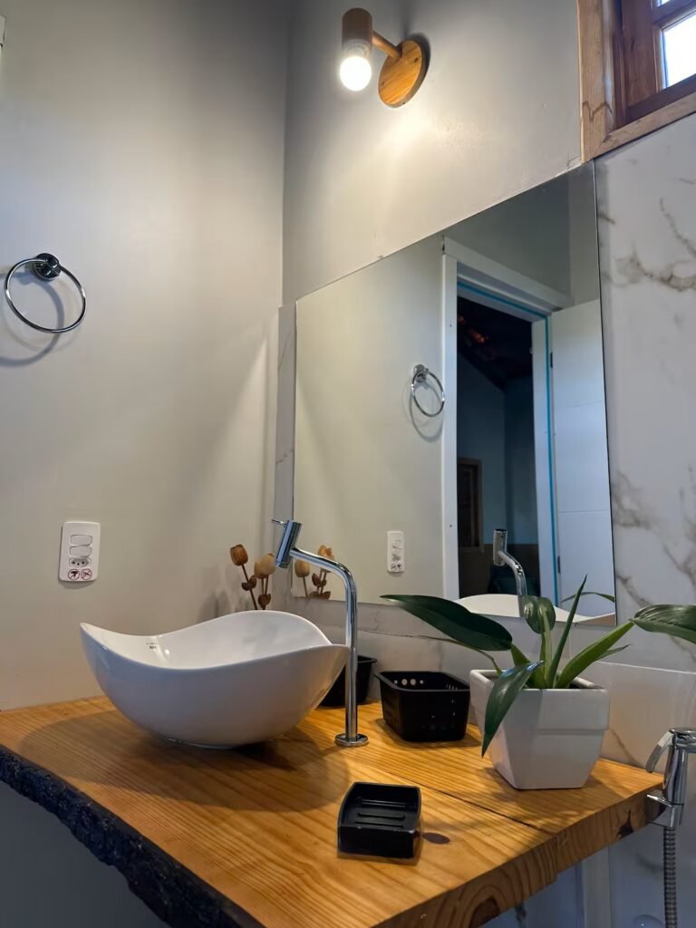 🏡 Chalé pronto e completo à venda!  📍 Região de São Jorge / Alto Paraíso – Chapada dos Veadeiros