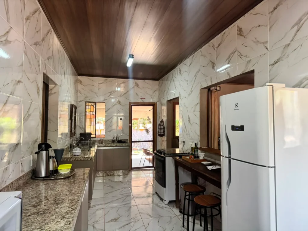 CASA MOBILIADA PARA LOCAÇÃO – CIDADE BAIXA | ALTO PARAÍSO DE GOIÁS