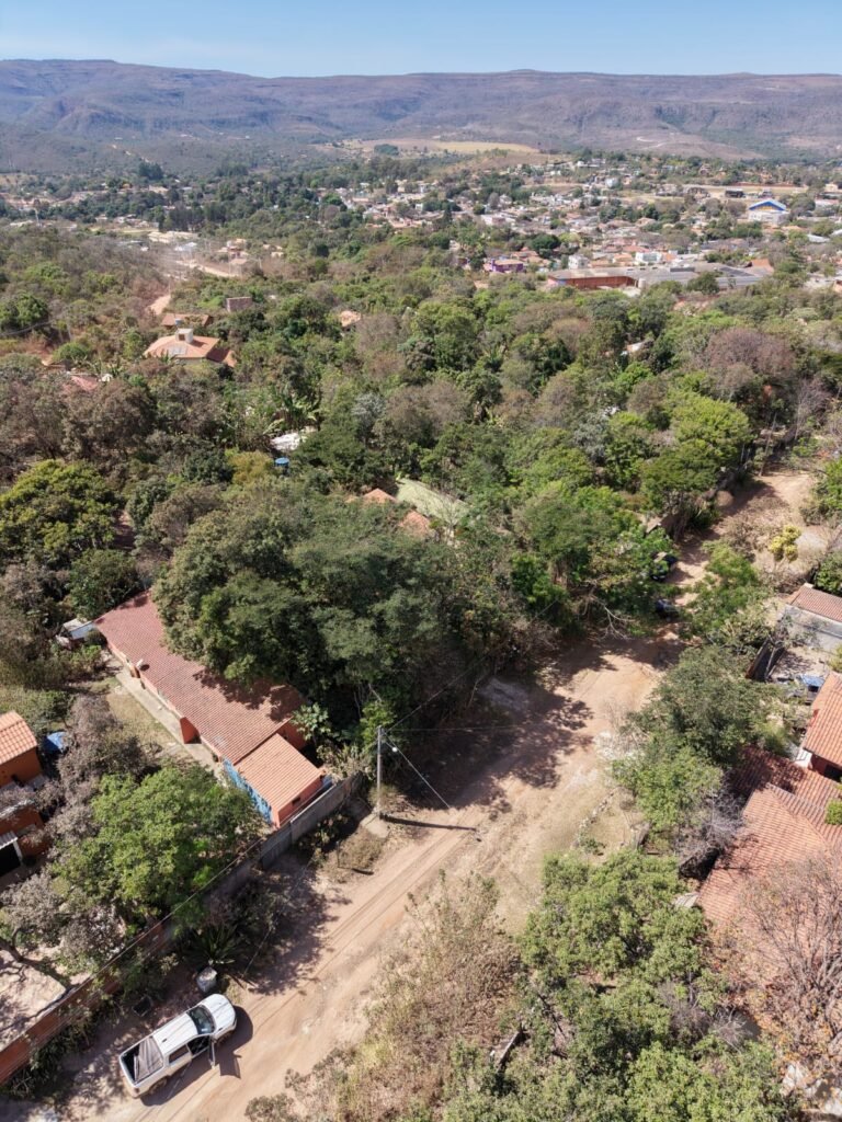 Vende-se Casa no setor Vila Bandeira em Alto Paraíso de Goiás