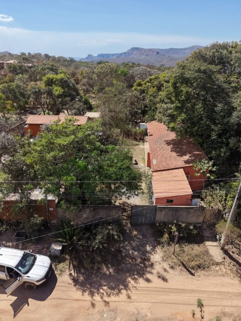 Vende-se Casa no setor Vila Bandeira em Alto Paraíso de Goiás