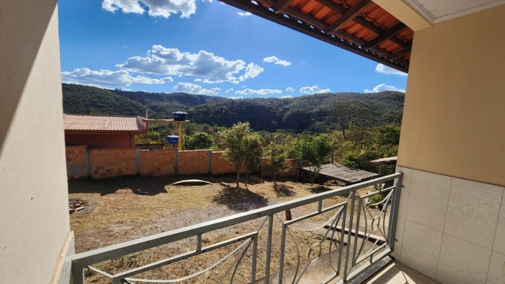 🏡 INVESTIMENTO NA CHAPADA: VENDA DE TERRENO COM 5 APARTAMENTOS, VISTA PRIVILEGIADA PARA A NATUREZA