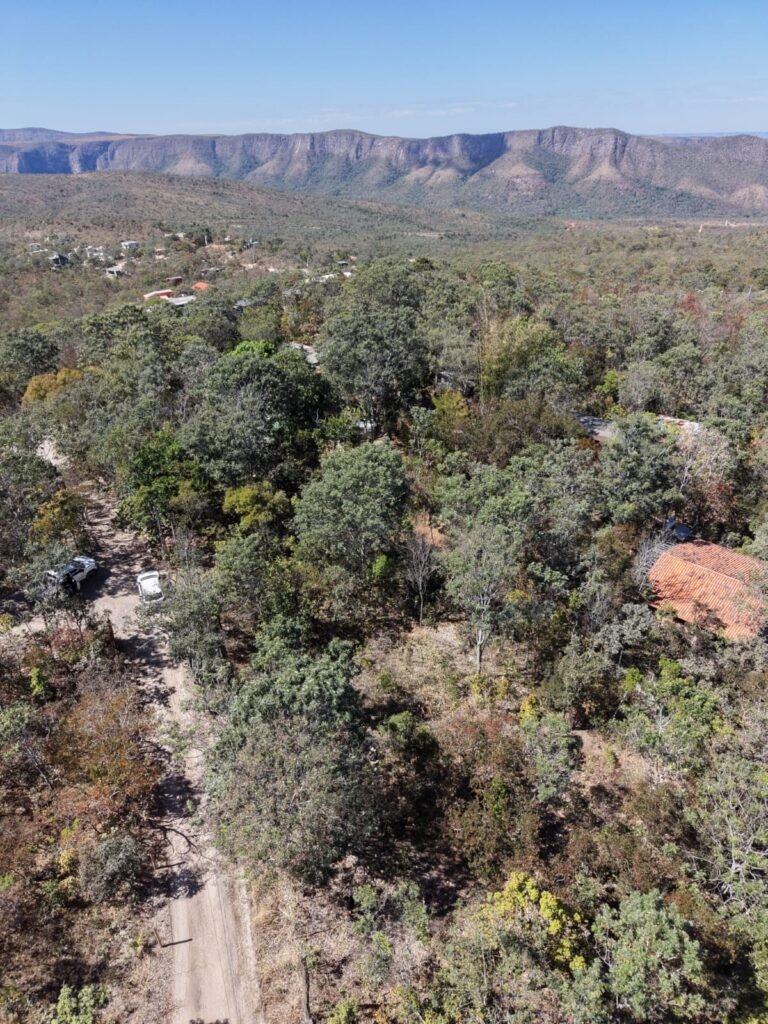 🌿 TERRENO EXCLUSIVO EM SÃO JORGE — A POUCOS MINUTOS DO MIRANTE!