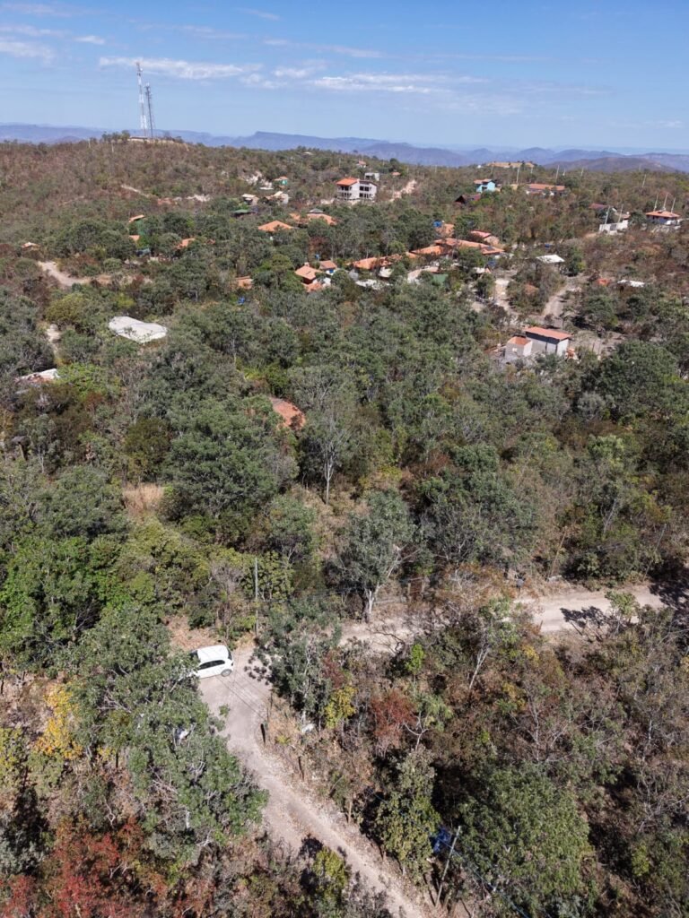 🌿 TERRENO EXCLUSIVO EM SÃO JORGE — A POUCOS MINUTOS DO MIRANTE!