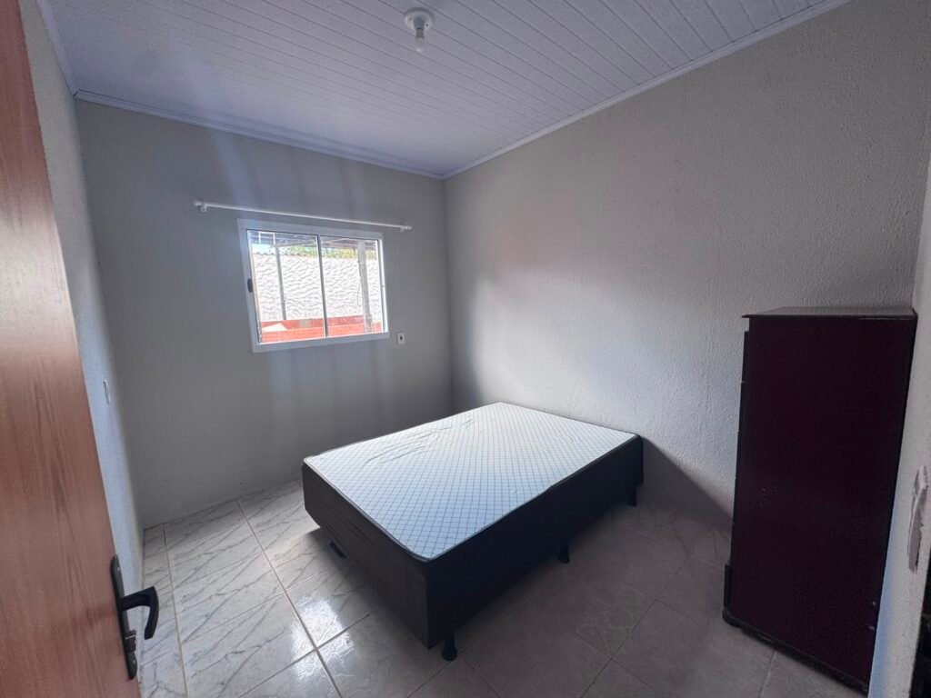 🏡 ALUGA-SE – CASA SEMI MOBILIADA | SETOR PLANALTO