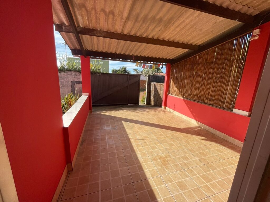 Aluga-se Casa Semi Mobiliada – Bairro Monte Sinai | Alto Paraíso de Goiás