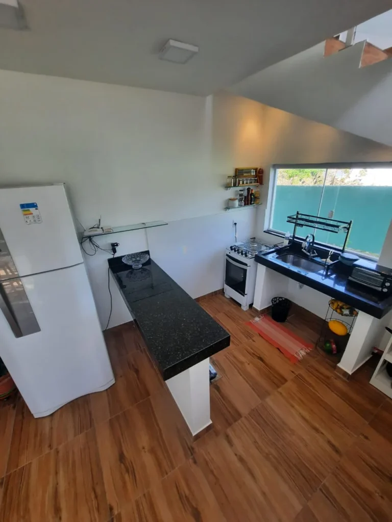 ALUGA-SE CASA COM 2 QUARTOS – BAIRRO ELDORADO – ALTO PARAÍSO DE GOIÁS