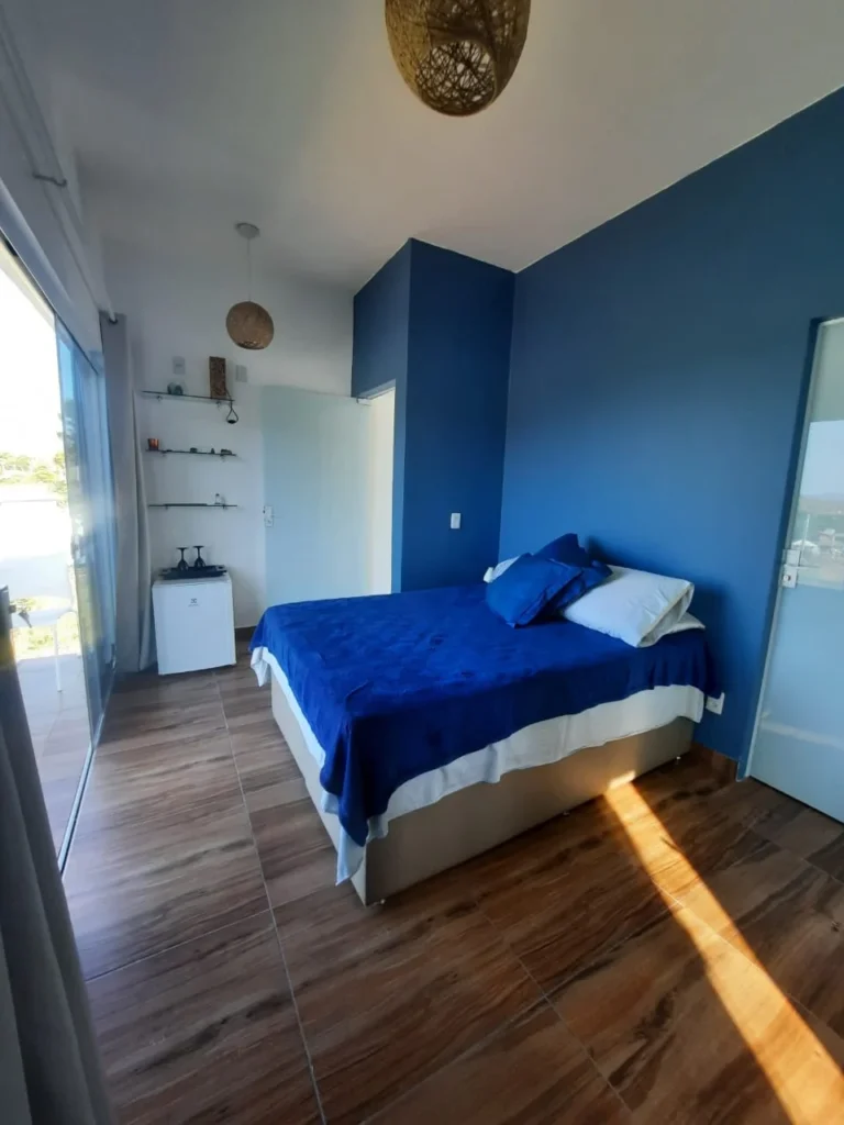 ALUGA-SE CASA COM 2 QUARTOS – BAIRRO ELDORADO – ALTO PARAÍSO DE GOIÁS