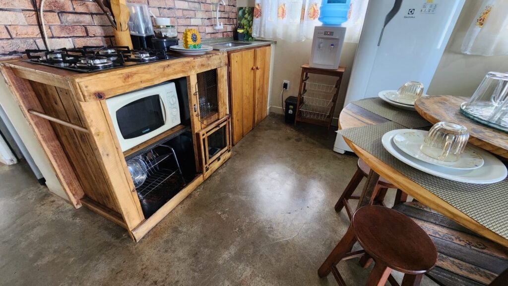 🏡 VENDE-SE |  CASA QUASE TODA MOBILIADAS NA CIDADE ALTA + CHALÉ – ALTO PARAÍSO