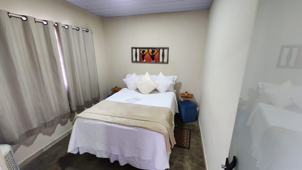 🏡 VENDE-SE |  CASA QUASE TODA MOBILIADAS NA CIDADE ALTA + CHALÉ – ALTO PARAÍSO