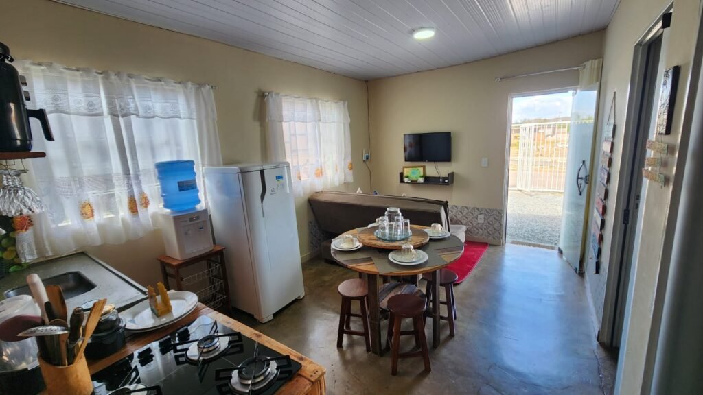 🏡 VENDE-SE |  CASA QUASE TODA MOBILIADAS NA CIDADE ALTA + CHALÉ – ALTO PARAÍSO