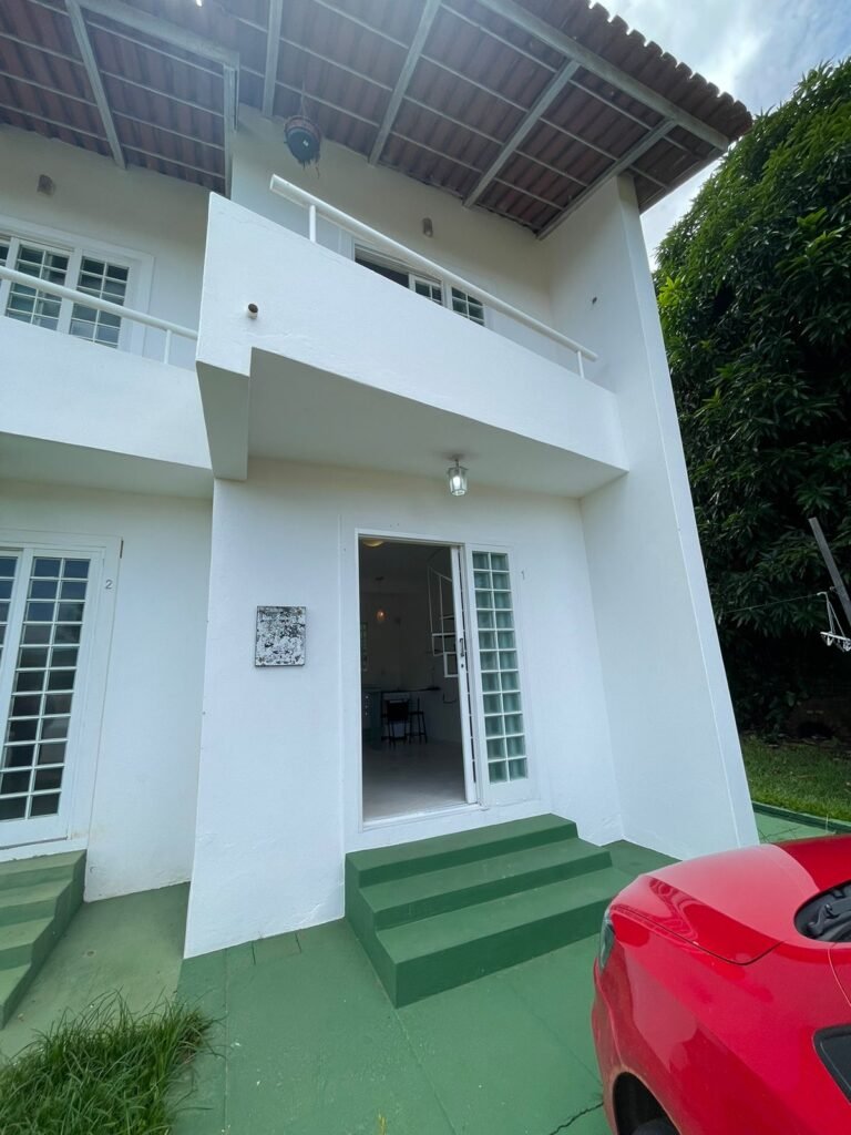 🏡 ALUGA-SE APARTAMENTO SEMI MOBILIADO – REGIÃO CENTRAL!