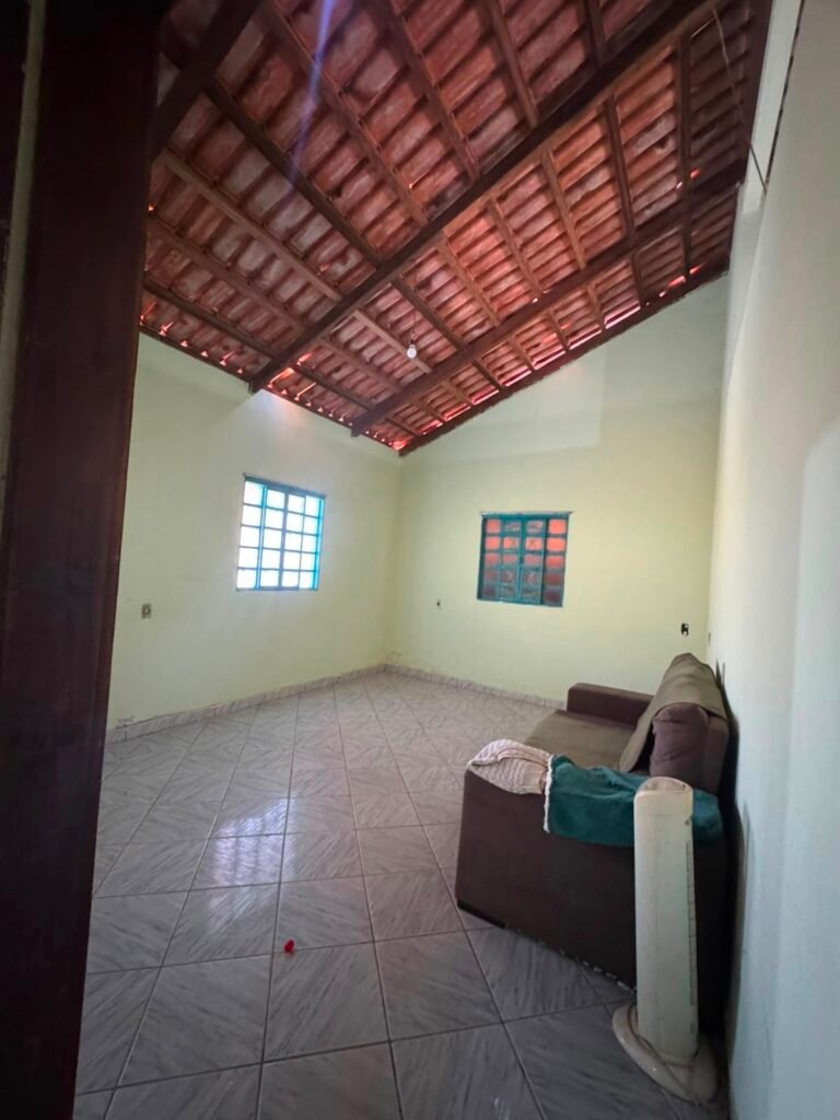 🏡 CASA À VENDA NA RUA 01 – CAVALCANTE/GO