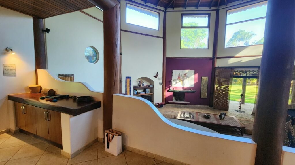 🌿 Propriedade Exclusiva de 4 Hectares no Morrão com 3 Casas, Mirante e Natureza Preservada – R$ 4 Milhões