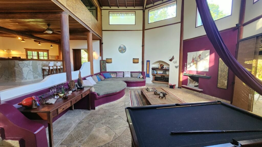 🌿 Propriedade Exclusiva de 4 Hectares no Morrão com 3 Casas, Mirante e Natureza Preservada – R$ 4 Milhões
