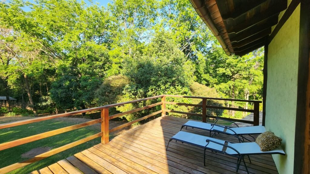 🌿 Propriedade Exclusiva de 4 Hectares no Morrão com 3 Casas, Mirante e Natureza Preservada – R$ 4 Milhões