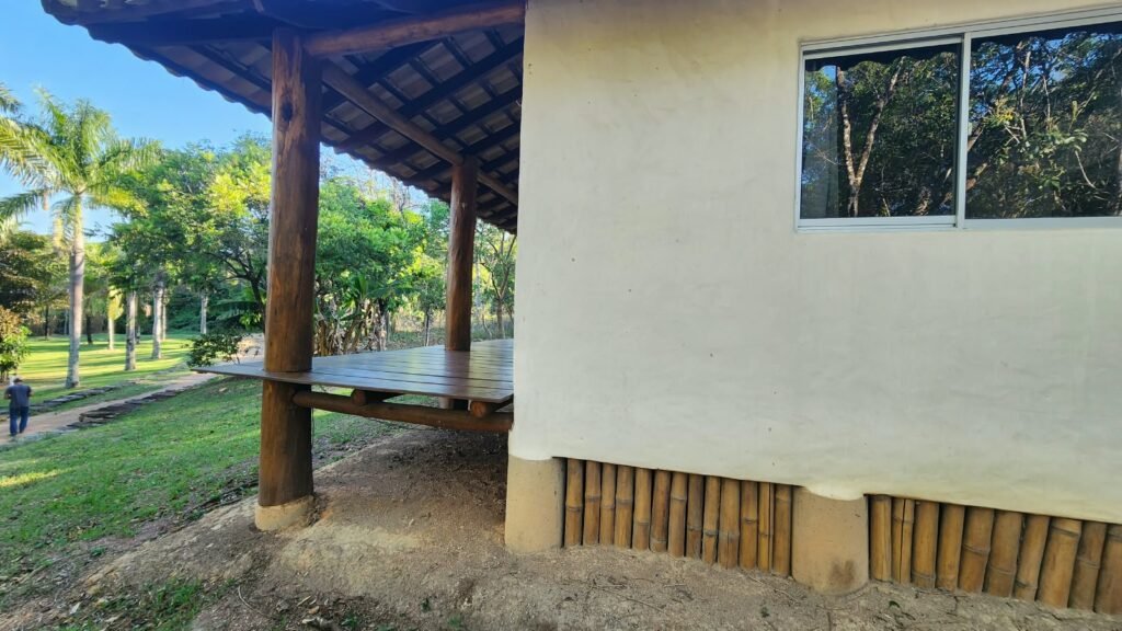 🌿 Propriedade Exclusiva de 4 Hectares no Morrão com 3 Casas, Mirante e Natureza Preservada – R$ 4 Milhões