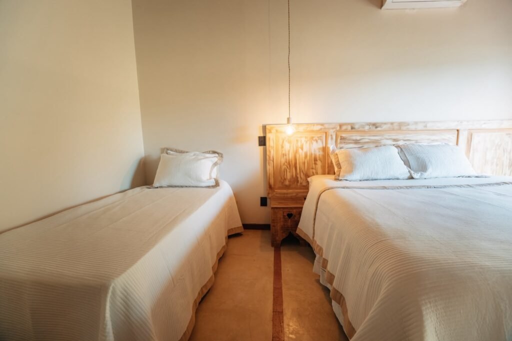 Vende-se Casa Duplex com 3 Suítes, Ofurô e Vista para a Natureza – Alto Paraíso