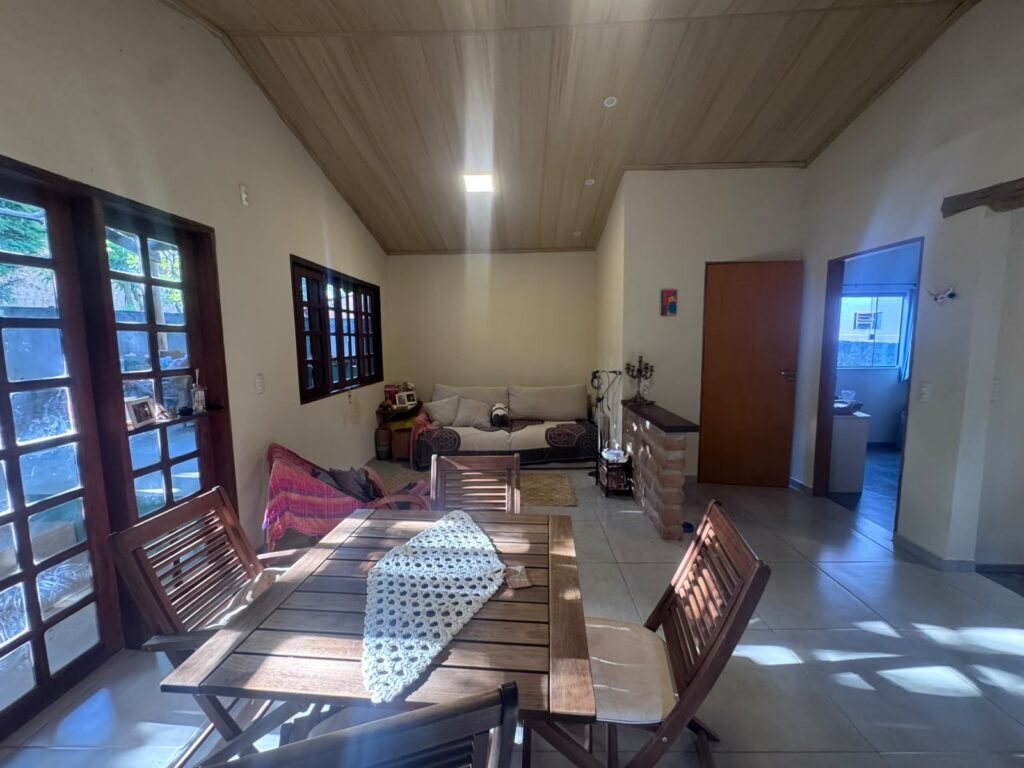 Venda de Casa em Lote de 360 m² no Setor Novo Horizonte – R$ 560 Mil